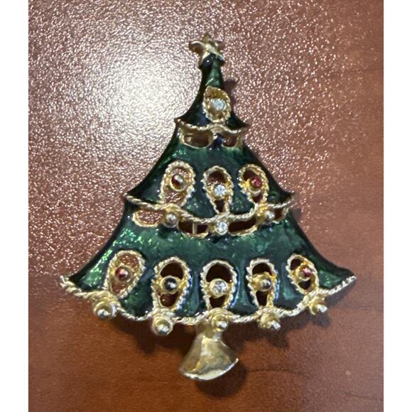 Vintage Christmas Tree Enamel Pin Green Gem Ornaments Gold Brooch Holiday Retro - Picture 1 of 4